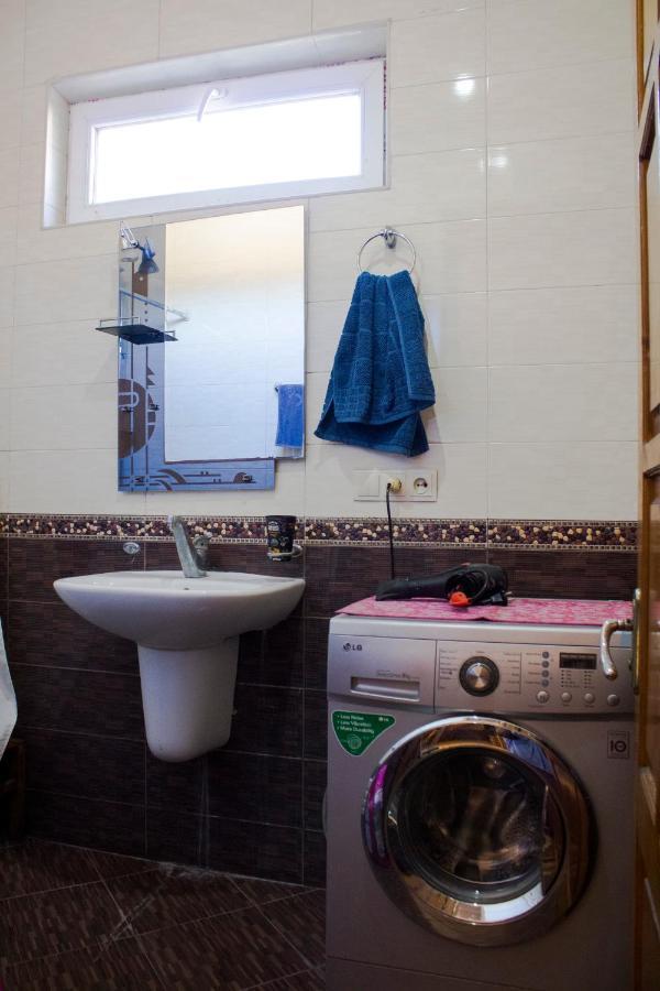 Nino'S Guest House Tbilisi Esterno foto