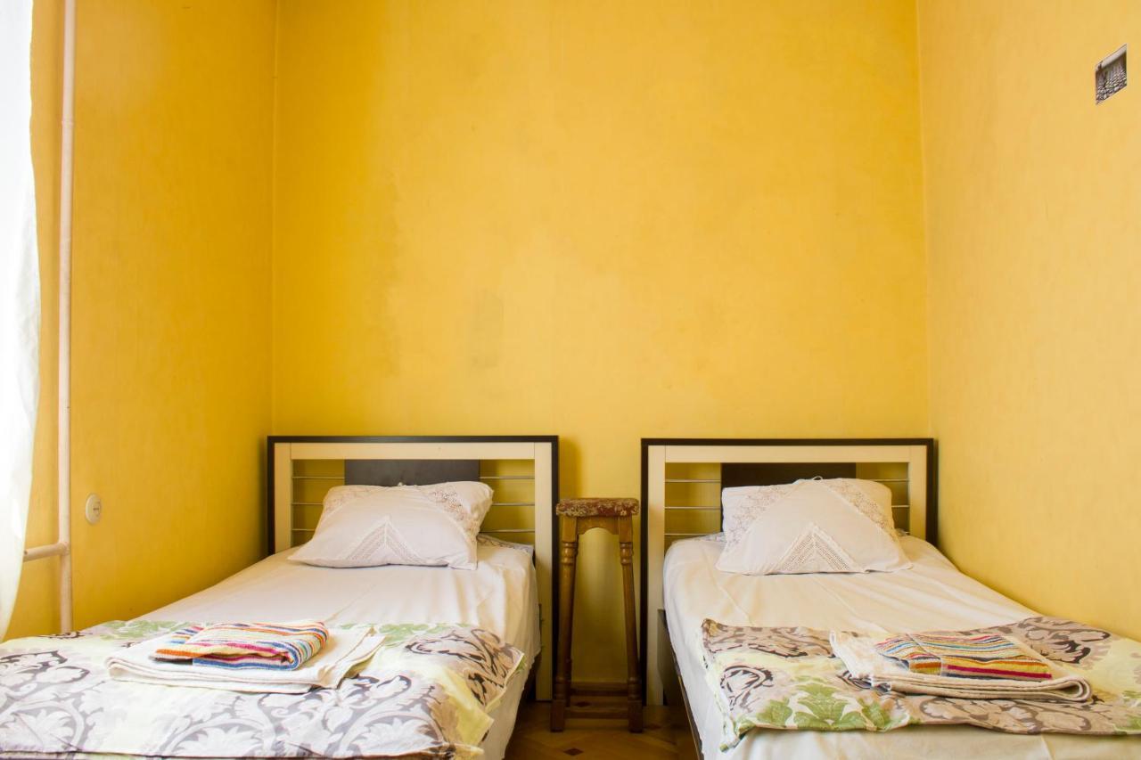 Nino'S Guest House Tbilisi Esterno foto